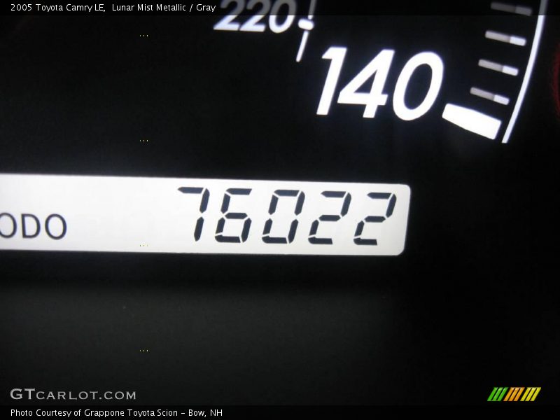 Lunar Mist Metallic / Gray 2005 Toyota Camry LE