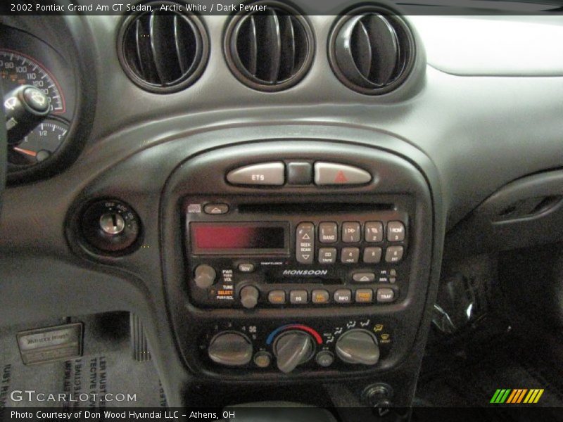 Arctic White / Dark Pewter 2002 Pontiac Grand Am GT Sedan
