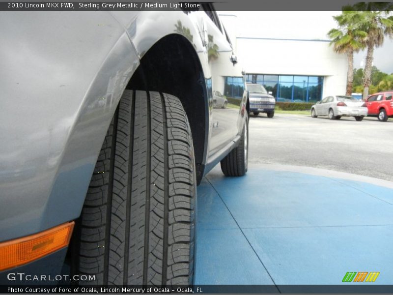 Sterling Grey Metallic / Medium Light Stone 2010 Lincoln MKX FWD