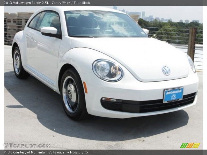 Candy White / Titan Black 2013 Volkswagen Beetle 2.5L