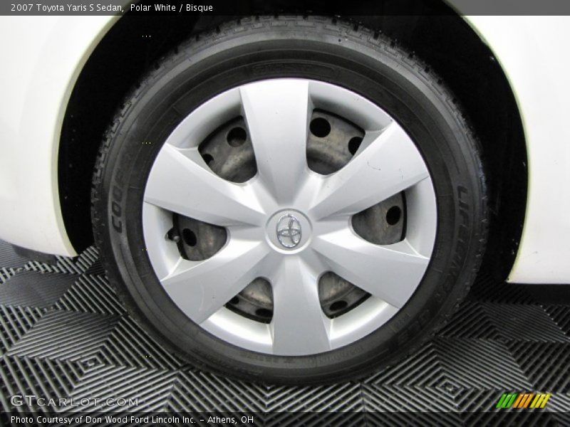 Polar White / Bisque 2007 Toyota Yaris S Sedan