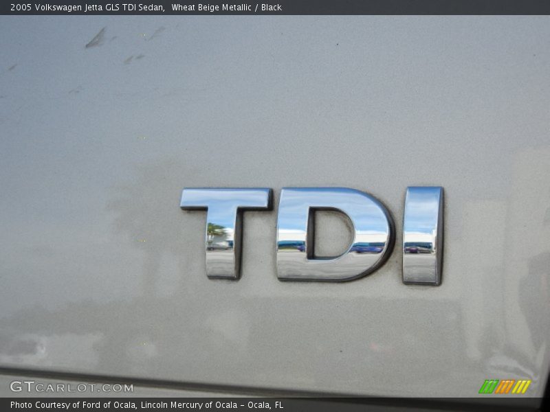 Wheat Beige Metallic / Black 2005 Volkswagen Jetta GLS TDI Sedan