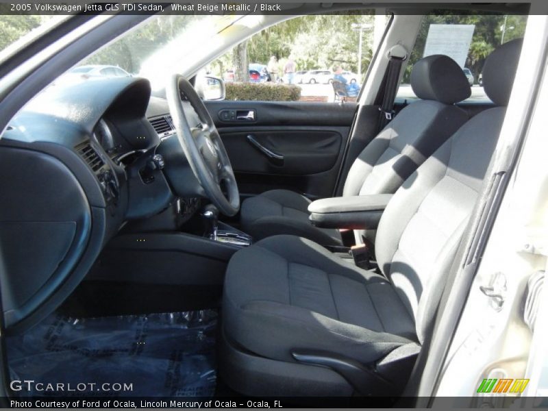 Wheat Beige Metallic / Black 2005 Volkswagen Jetta GLS TDI Sedan