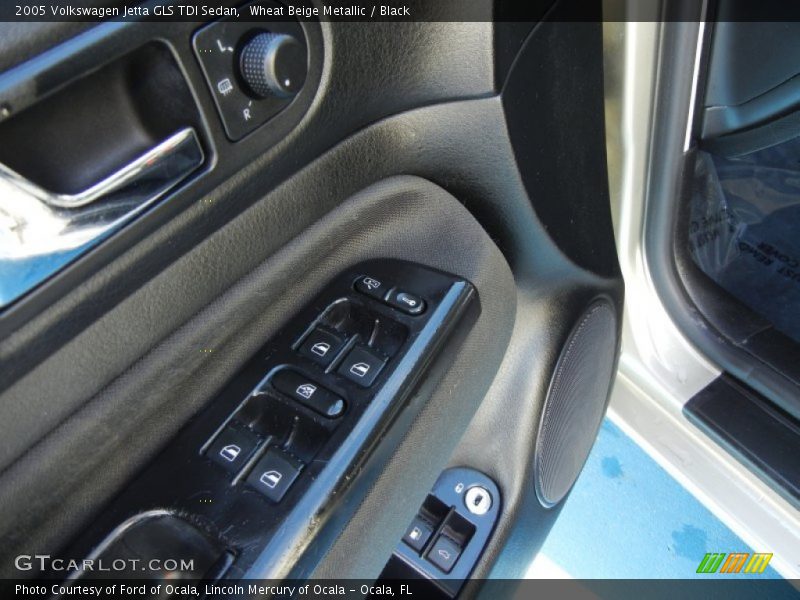 Wheat Beige Metallic / Black 2005 Volkswagen Jetta GLS TDI Sedan