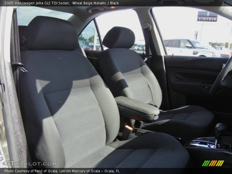 Wheat Beige Metallic / Black 2005 Volkswagen Jetta GLS TDI Sedan