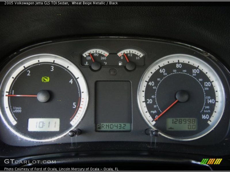 Wheat Beige Metallic / Black 2005 Volkswagen Jetta GLS TDI Sedan