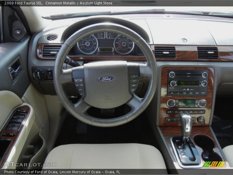 Dashboard of 2009 Taurus SEL