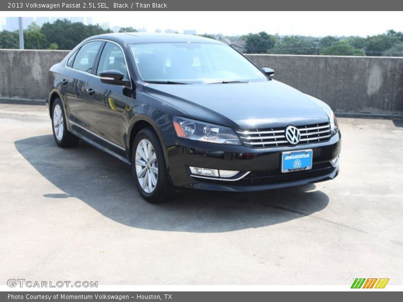 Black / Titan Black 2013 Volkswagen Passat 2.5L SEL