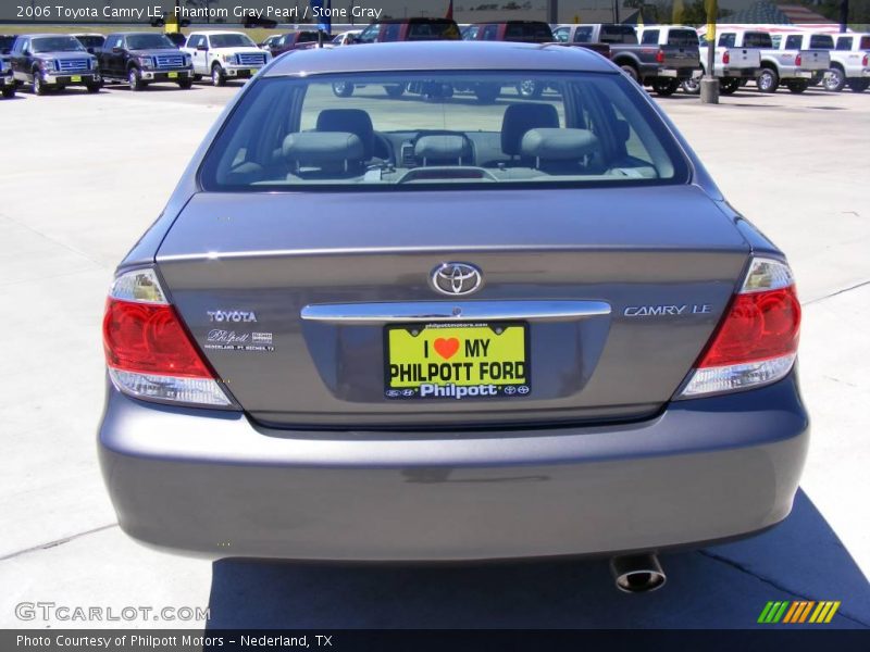 Phantom Gray Pearl / Stone Gray 2006 Toyota Camry LE