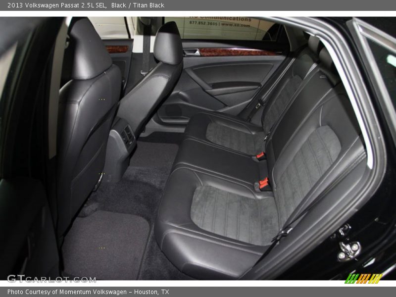 Black / Titan Black 2013 Volkswagen Passat 2.5L SEL
