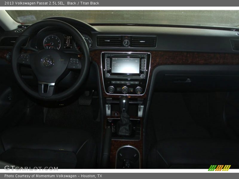 Black / Titan Black 2013 Volkswagen Passat 2.5L SEL