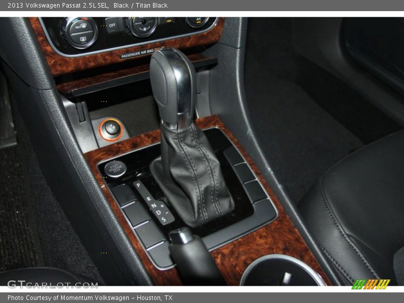 Black / Titan Black 2013 Volkswagen Passat 2.5L SEL