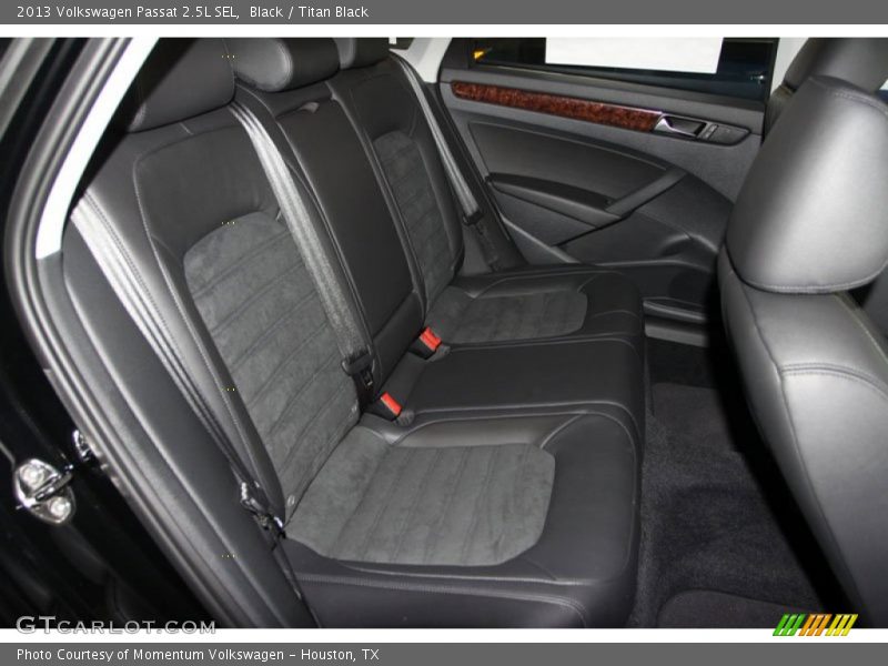 Black / Titan Black 2013 Volkswagen Passat 2.5L SEL