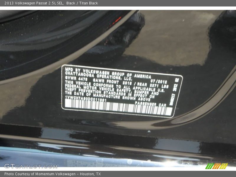 Black / Titan Black 2013 Volkswagen Passat 2.5L SEL