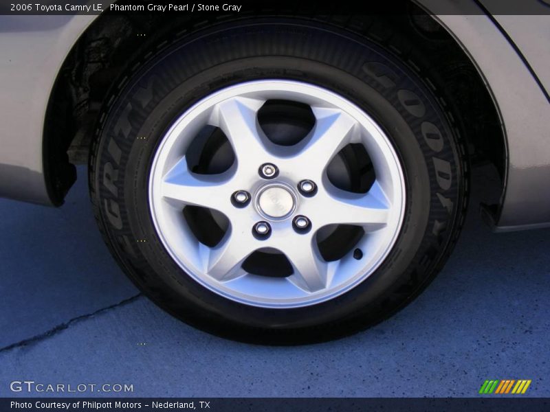 Phantom Gray Pearl / Stone Gray 2006 Toyota Camry LE