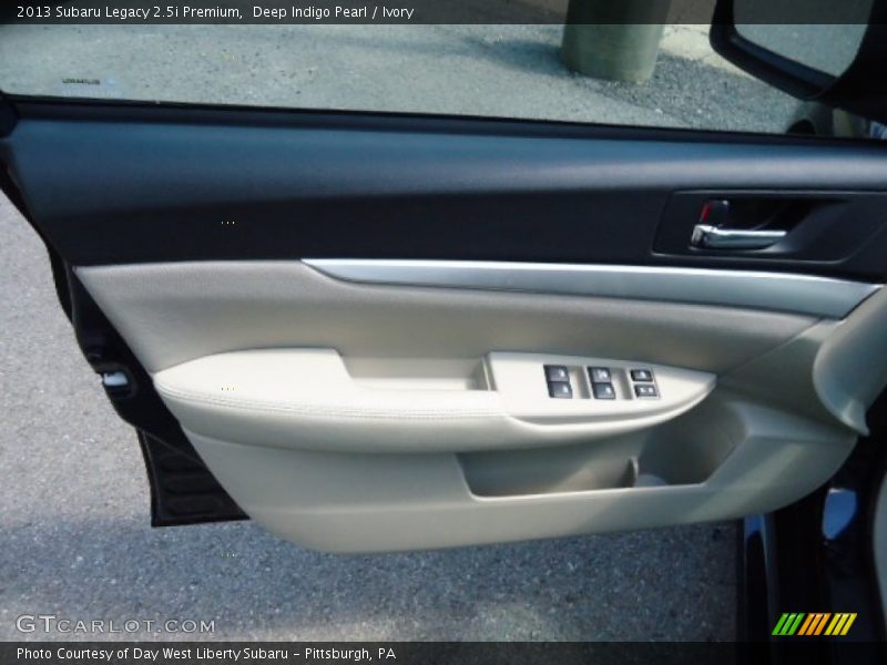 Deep Indigo Pearl / Ivory 2013 Subaru Legacy 2.5i Premium