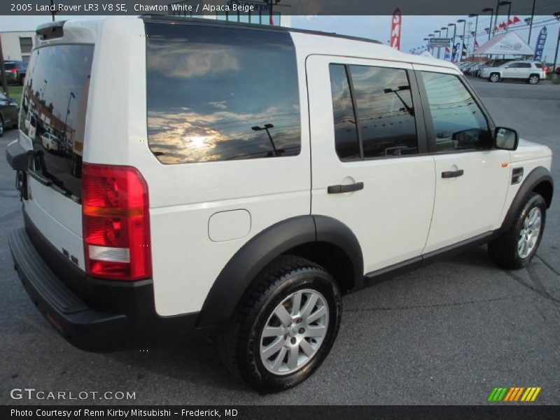 Chawton White / Alpaca Beige 2005 Land Rover LR3 V8 SE