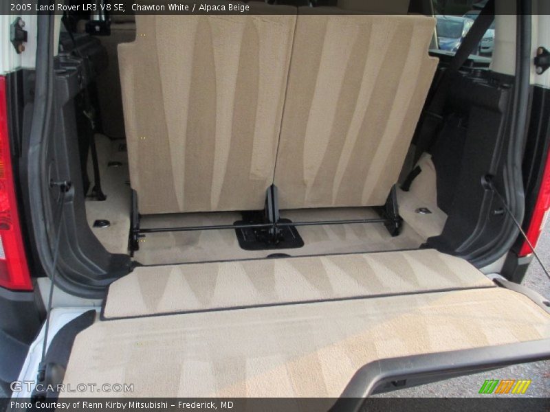 Chawton White / Alpaca Beige 2005 Land Rover LR3 V8 SE