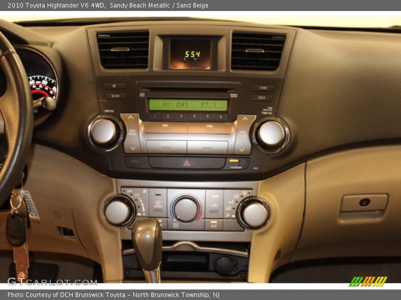 Sandy Beach Metallic / Sand Beige 2010 Toyota Highlander V6 4WD
