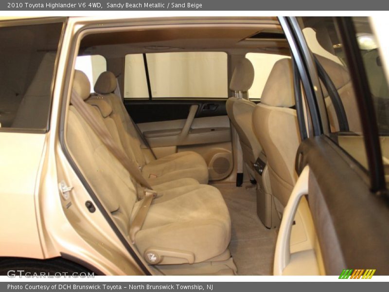 Sandy Beach Metallic / Sand Beige 2010 Toyota Highlander V6 4WD