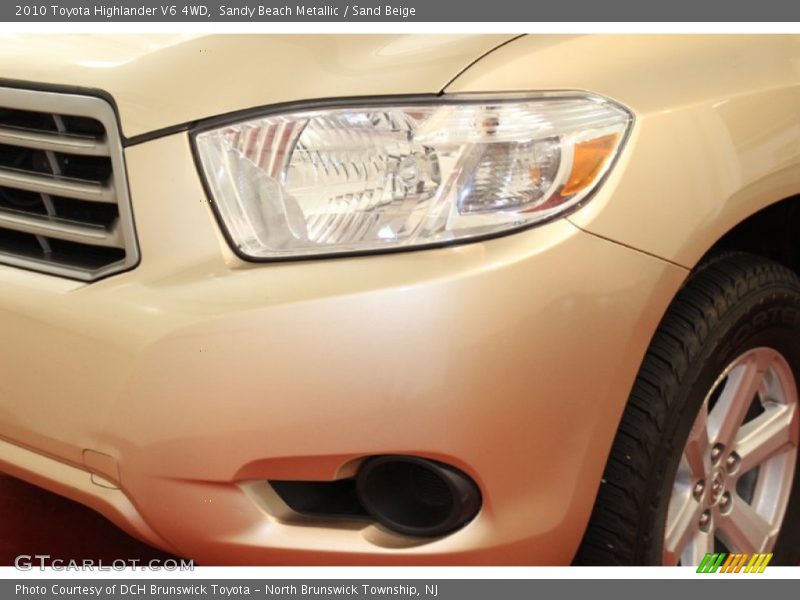 Sandy Beach Metallic / Sand Beige 2010 Toyota Highlander V6 4WD