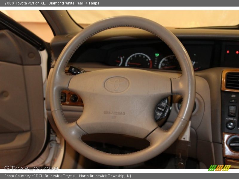 Diamond White Pearl / Taupe 2000 Toyota Avalon XL
