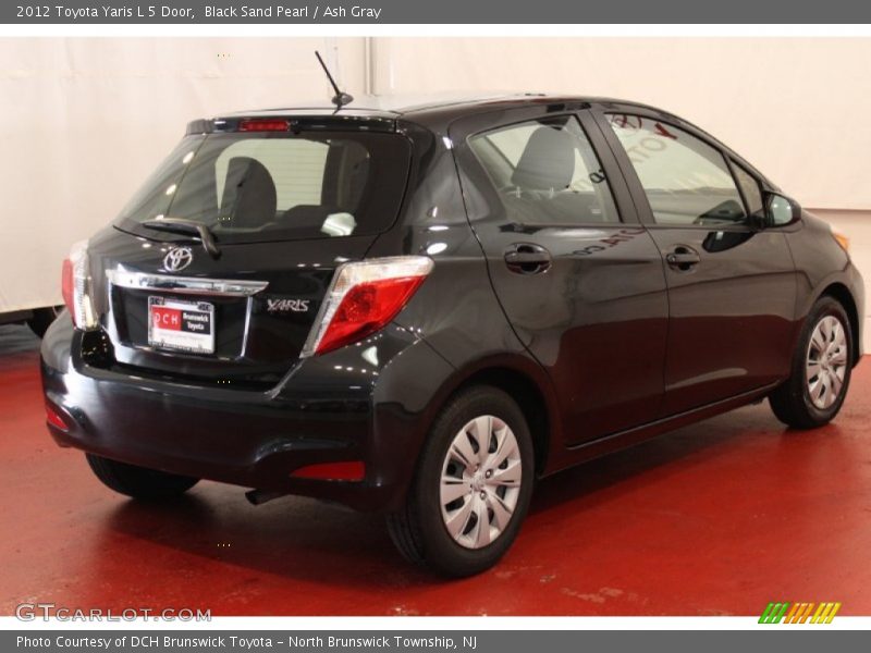 Black Sand Pearl / Ash Gray 2012 Toyota Yaris L 5 Door