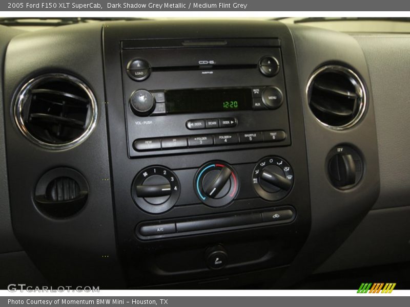 Dark Shadow Grey Metallic / Medium Flint Grey 2005 Ford F150 XLT SuperCab