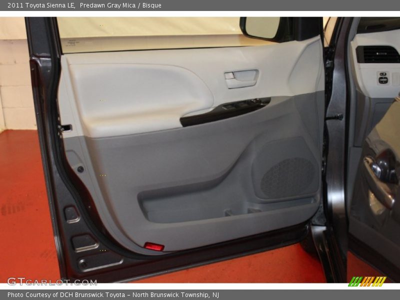 Predawn Gray Mica / Bisque 2011 Toyota Sienna LE