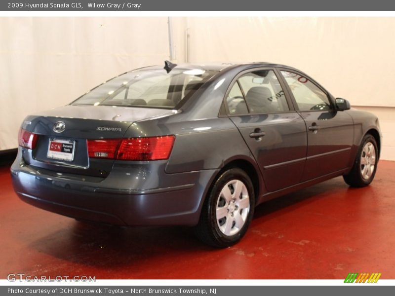 Willow Gray / Gray 2009 Hyundai Sonata GLS