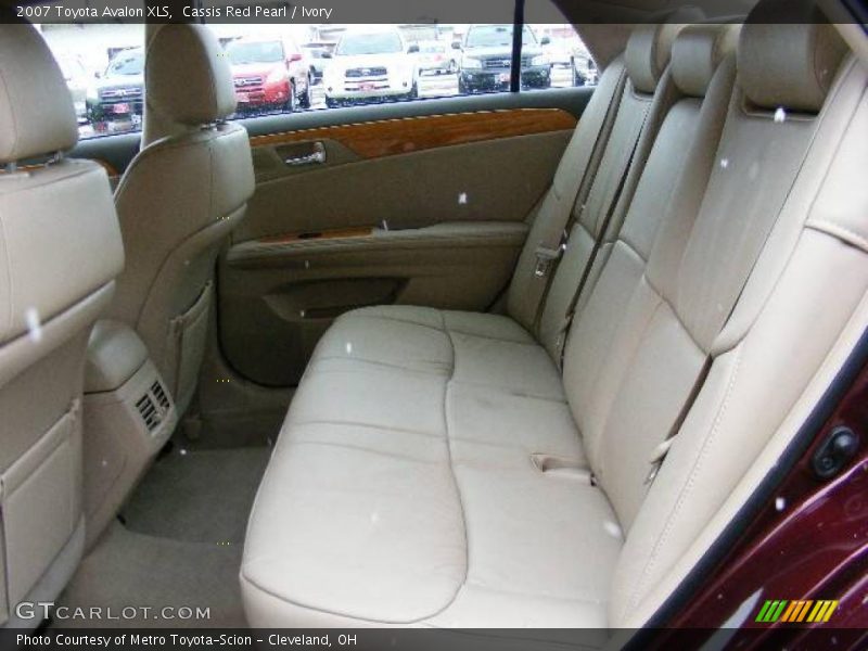 Cassis Red Pearl / Ivory 2007 Toyota Avalon XLS