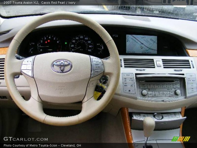 Cassis Red Pearl / Ivory 2007 Toyota Avalon XLS