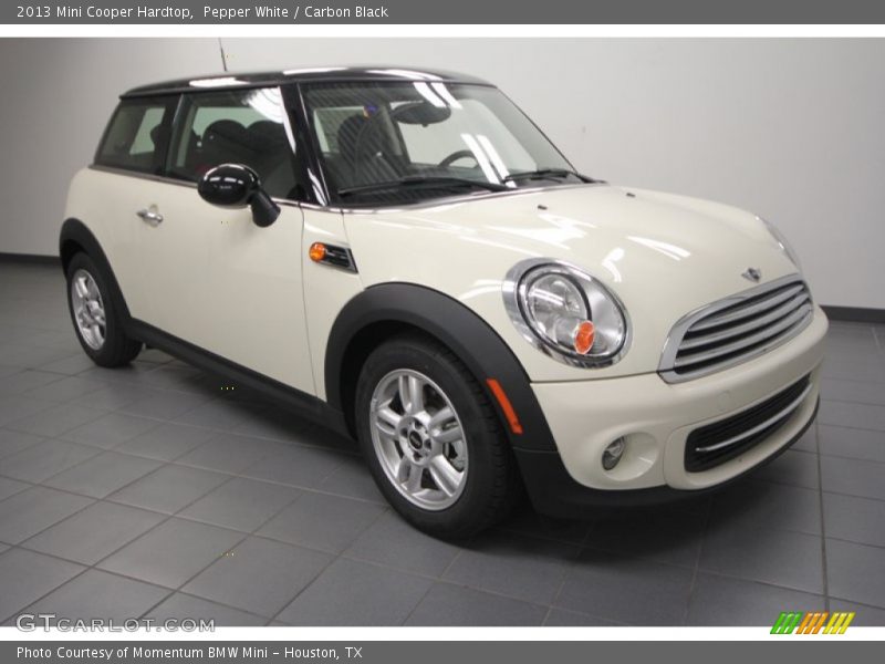 Pepper White / Carbon Black 2013 Mini Cooper Hardtop