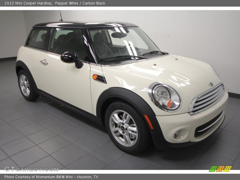 Pepper White / Carbon Black 2013 Mini Cooper Hardtop