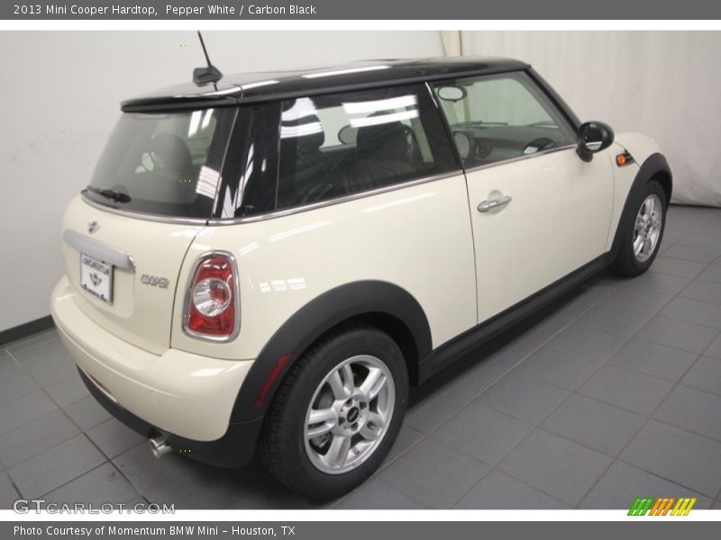 Pepper White / Carbon Black 2013 Mini Cooper Hardtop