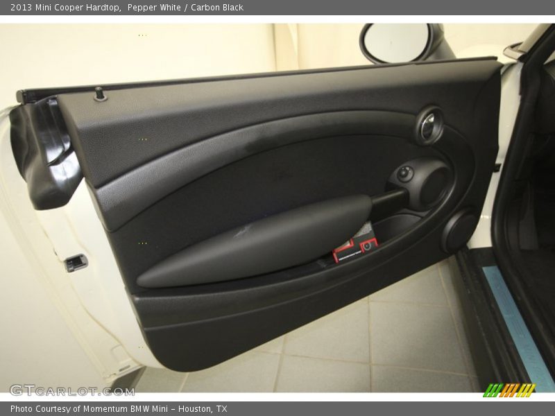 Pepper White / Carbon Black 2013 Mini Cooper Hardtop