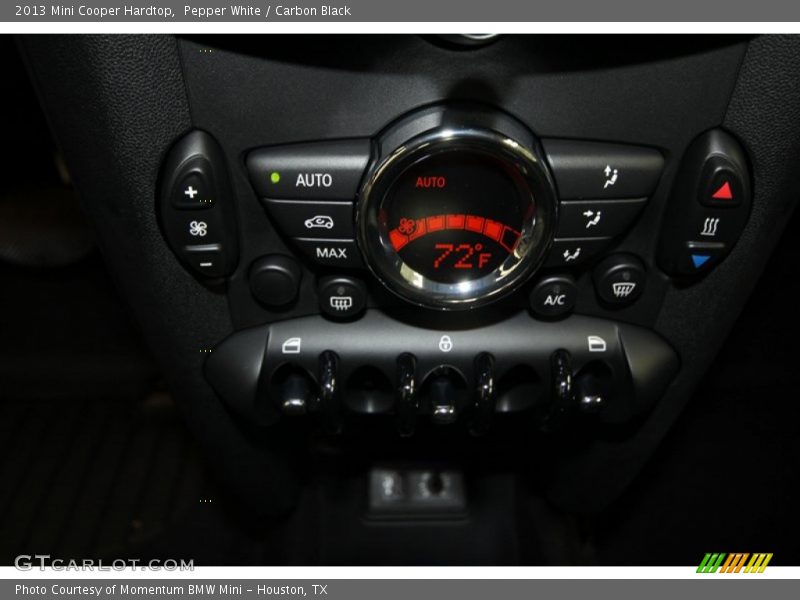Pepper White / Carbon Black 2013 Mini Cooper Hardtop