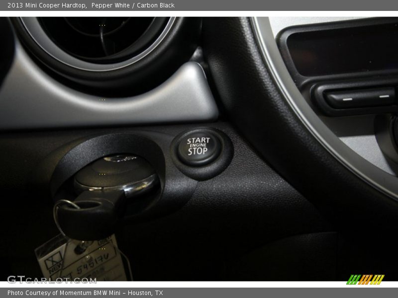 Pepper White / Carbon Black 2013 Mini Cooper Hardtop