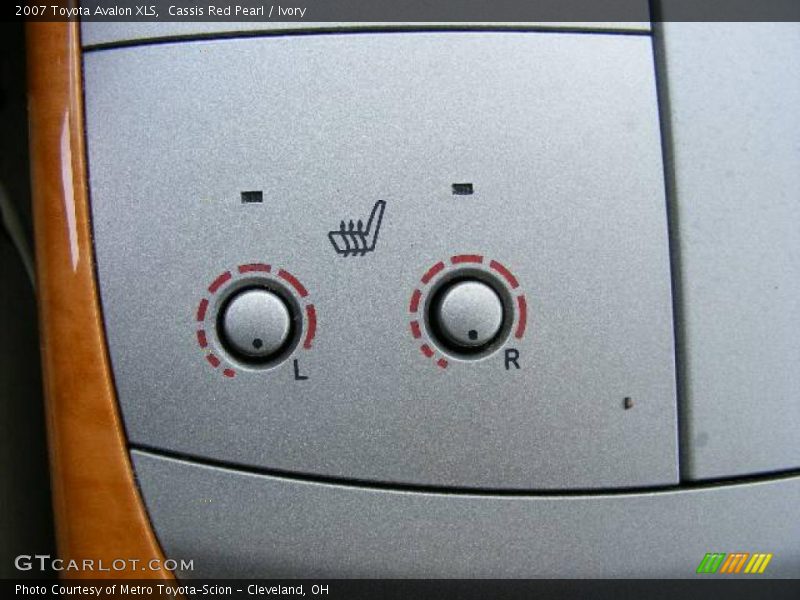 Cassis Red Pearl / Ivory 2007 Toyota Avalon XLS