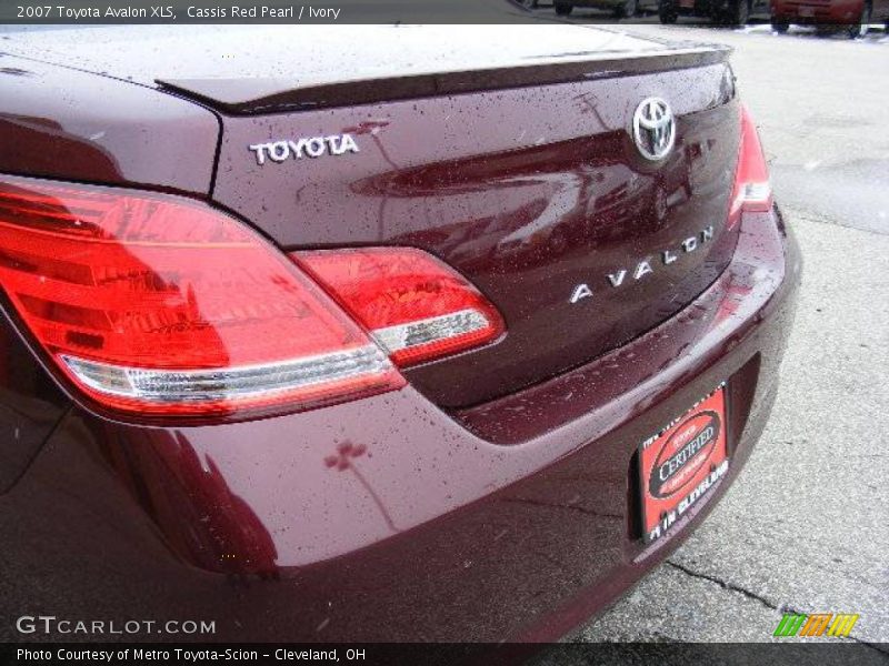 Cassis Red Pearl / Ivory 2007 Toyota Avalon XLS