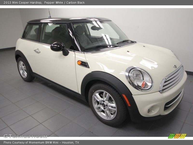 Pepper White / Carbon Black 2013 Mini Cooper Hardtop