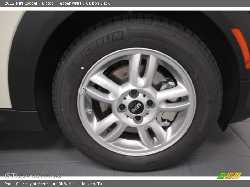 Pepper White / Carbon Black 2013 Mini Cooper Hardtop