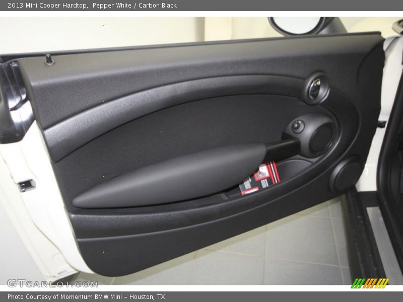 Pepper White / Carbon Black 2013 Mini Cooper Hardtop