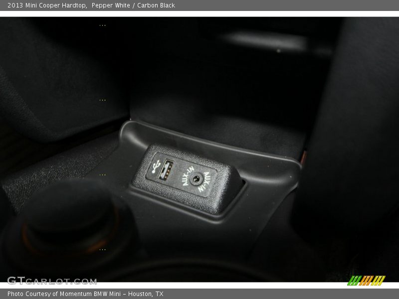 Pepper White / Carbon Black 2013 Mini Cooper Hardtop