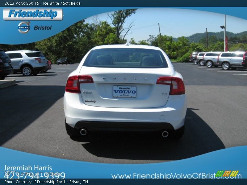 Ice White / Soft Beige 2013 Volvo S60 T5