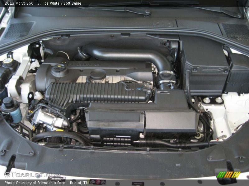 Ice White / Soft Beige 2013 Volvo S60 T5