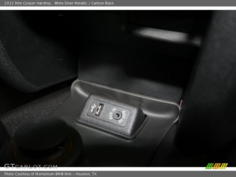 White Silver Metallic / Carbon Black 2013 Mini Cooper Hardtop