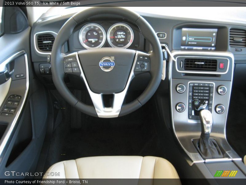 Ice White / Soft Beige 2013 Volvo S60 T5