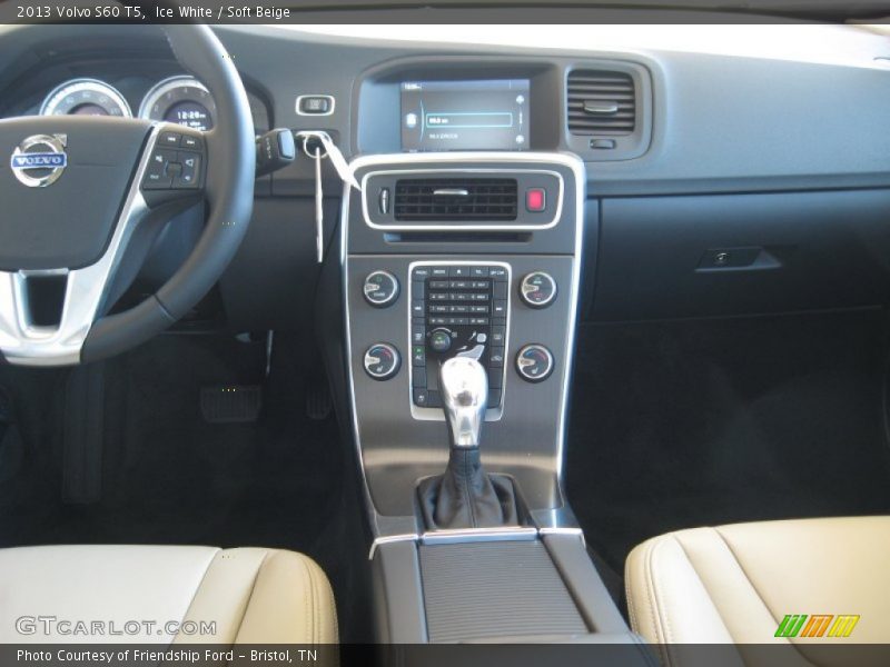 Ice White / Soft Beige 2013 Volvo S60 T5