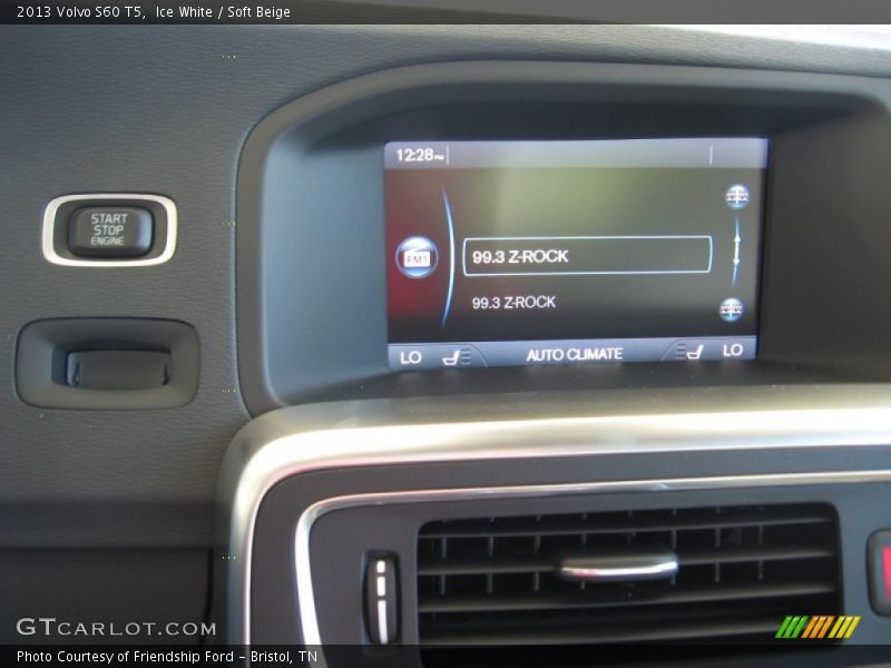 Ice White / Soft Beige 2013 Volvo S60 T5